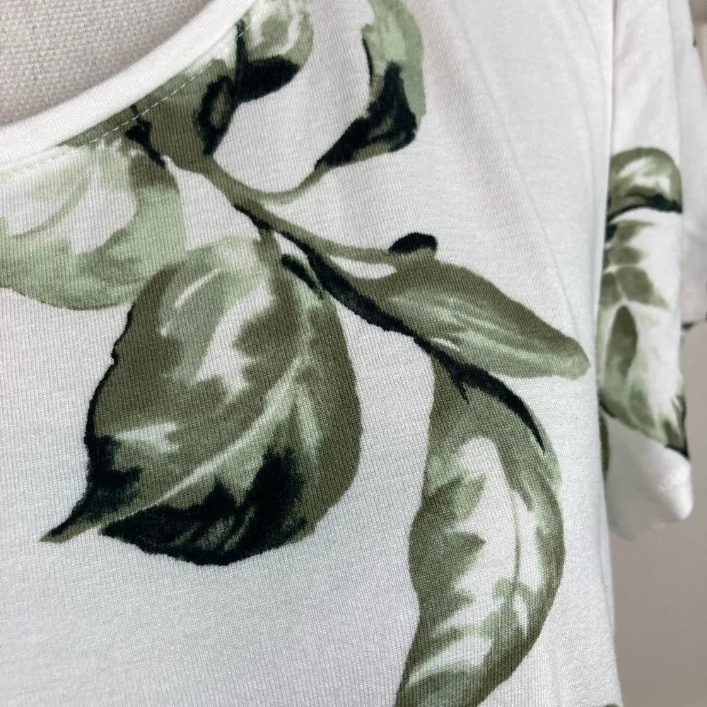 WHBM elegant green leaves on white background top - Picture 4 of 7